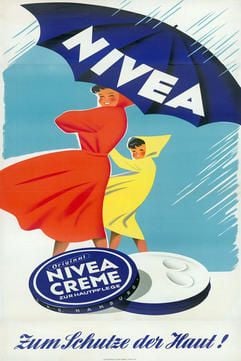 Das Handoutfoto zeigt eine Nivea-Werbung aus dem Jahre 1950. (Foto: dpa)