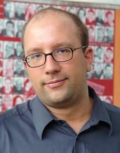 Der neue Intendant des Theaters der Altmark in Stendal, Markus Dietze. Der 32-Jährige ist einer der jüngsten Theaterintendanten in Deutschland. Bereits seit etwa acht Jahren inszeniert Dietze in Stendal, zuletzt als Oberspielleiter. (Foto: dpa)