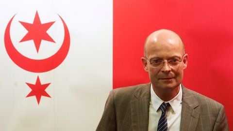 Das Verwaltungsgericht Halle hat die Klagen zweier ehemaliger Amtsleiter gegen ihre Versetzung durch Oberbürgermeister Wiegand zurückgewiesen.