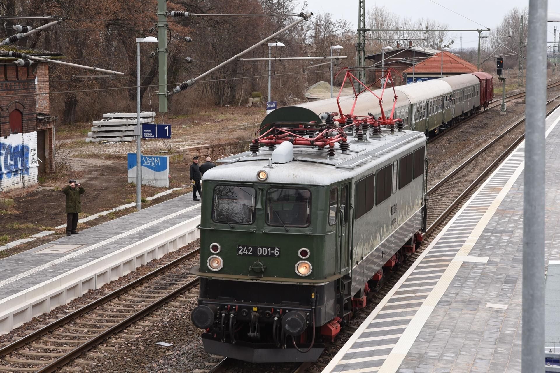 Sonderfahrten In Traditionszügen: Eisenbahnfreunde Kommen Auf Ihre Kosten