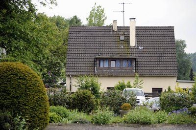 Das mutmassliche Wohnhaus, in welchem die 16-jährige Janine S. mehrere Tage sexuell missbraucht wurde, aufgenommen am Montag in Solingen. (FOTO: DDP)