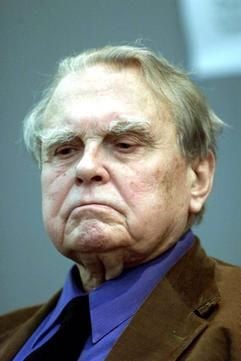 Der polnische Schriftsteller und Literatur-Nobelpreisträger Czeslaw Milosz ist am Samstag im Alter von 93 Jahren gestorben. (Foto: dpa)