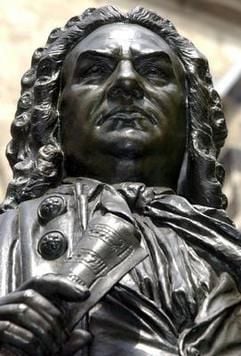 Johann Sebastian Bach vor seiner Thomaskirche: 27 Jahre lang war er hier als Kantor tätig. (Foto: dpa)