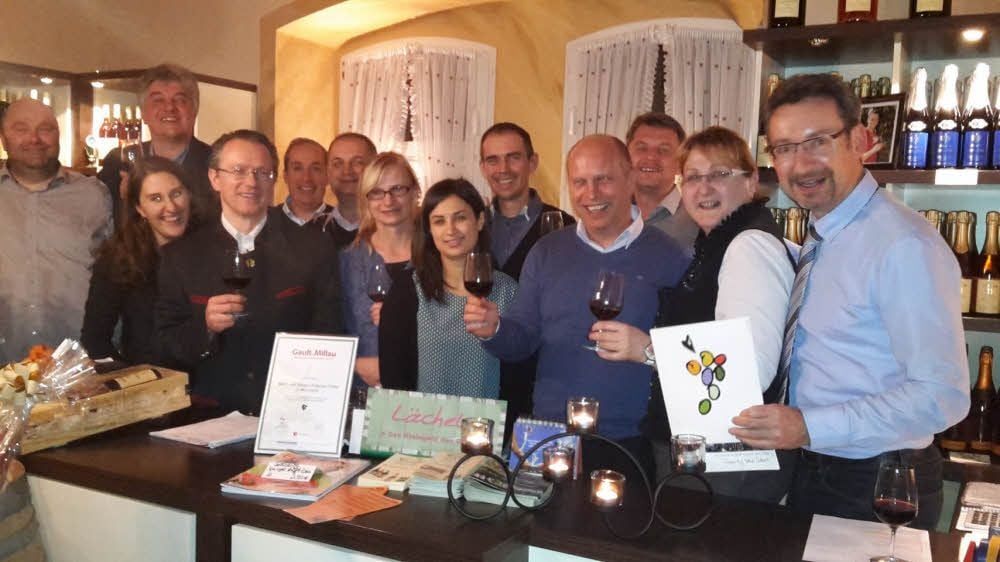 Winzer aus Spanien und Österreich, Slowenien und Kroatien besuchen das Weingut Triebe in Würchwitz.