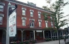 Ein Hotel im Film wie in der Wirklichkeit : Wer im «Atlantic Hotel» in Berlin in Maryland absteigt, nächtigt im gleichen Haus wie einst Richard Gere in «Die Braut, die sich nicht traut». (Foto: dpa)