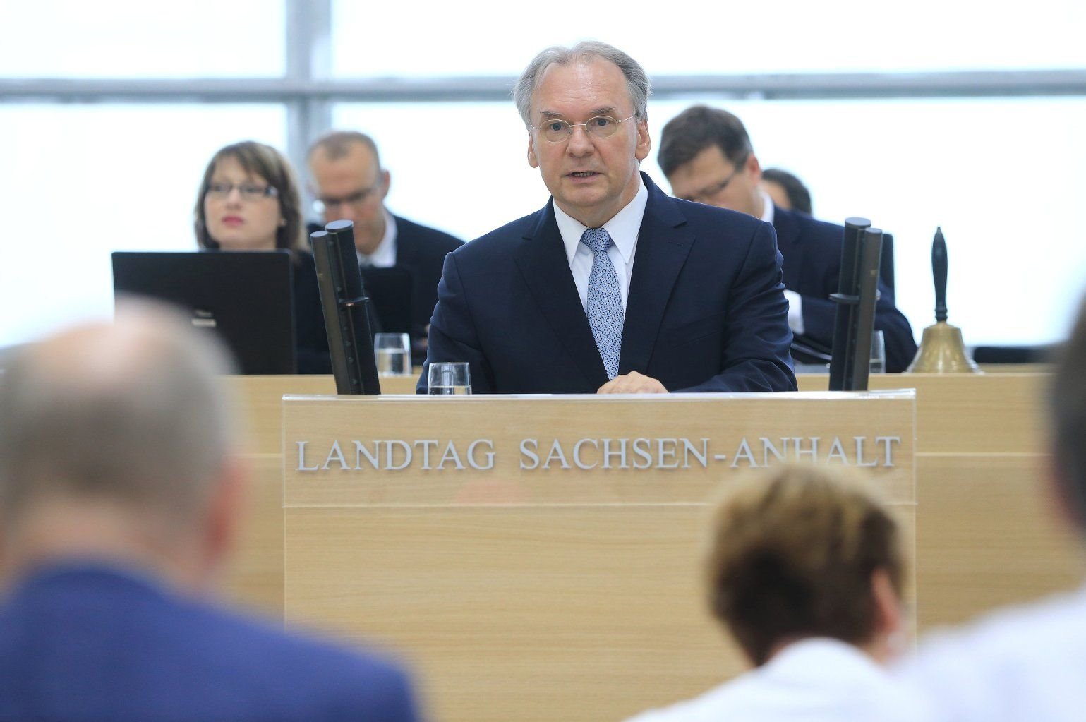 Der Ministerpräsident Sachsen-Anhalts, Reiner Haseloff (CDU), gibt am 16.07.2014 während der Landtagssitzung in Magdeburg (Sachsen-Anhalt) eine Regierungserklärung ab.