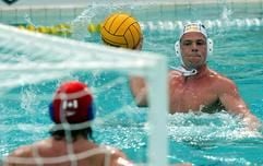 Jens Pohlmann (r) im Spiel gegen Kanada (Foto: dpa)