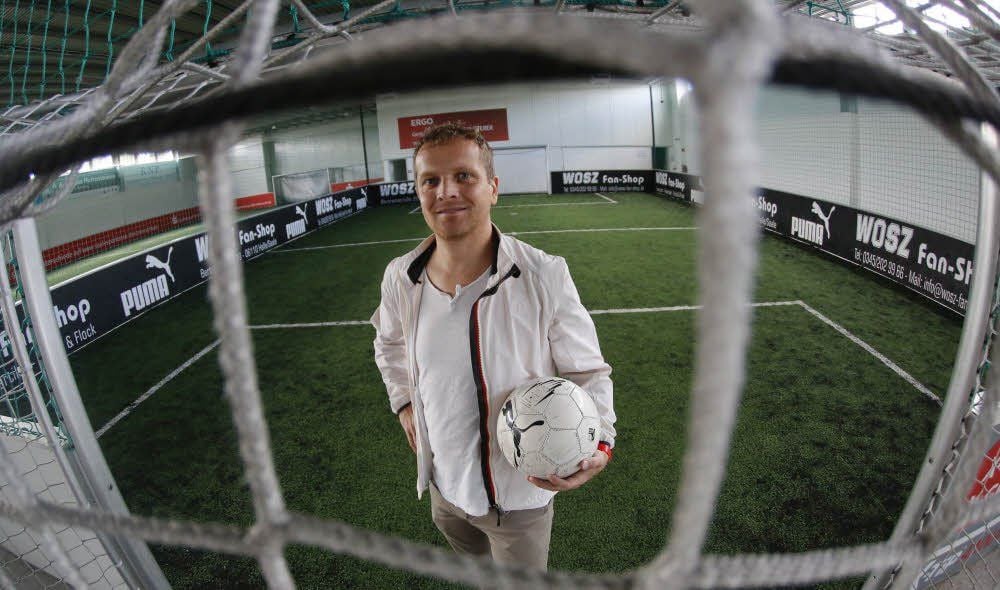 Spielt bei den Alten Herren Bennstedt Andreas Franke betreibt die Kicker-Arena in Halle-Neustadt - und organisiert Camps für Kinder.