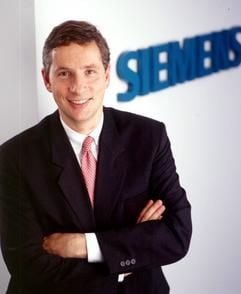 Klaus Kleinfeld wird Vorstandsvorsitzender der Siemens AG. Siemens-Chef Heinrich von Pierer will den Vorstandsvorsitz zur nächsten Hauptversammlung im Januar 2005 nächsten Jahres abgeben. Pierer wolle dann den Aufsichtsratsvorsitz übernehmen, kündigte die Siemens AG am Mittwoch (07.07.2004) an. (Foto: dpa)