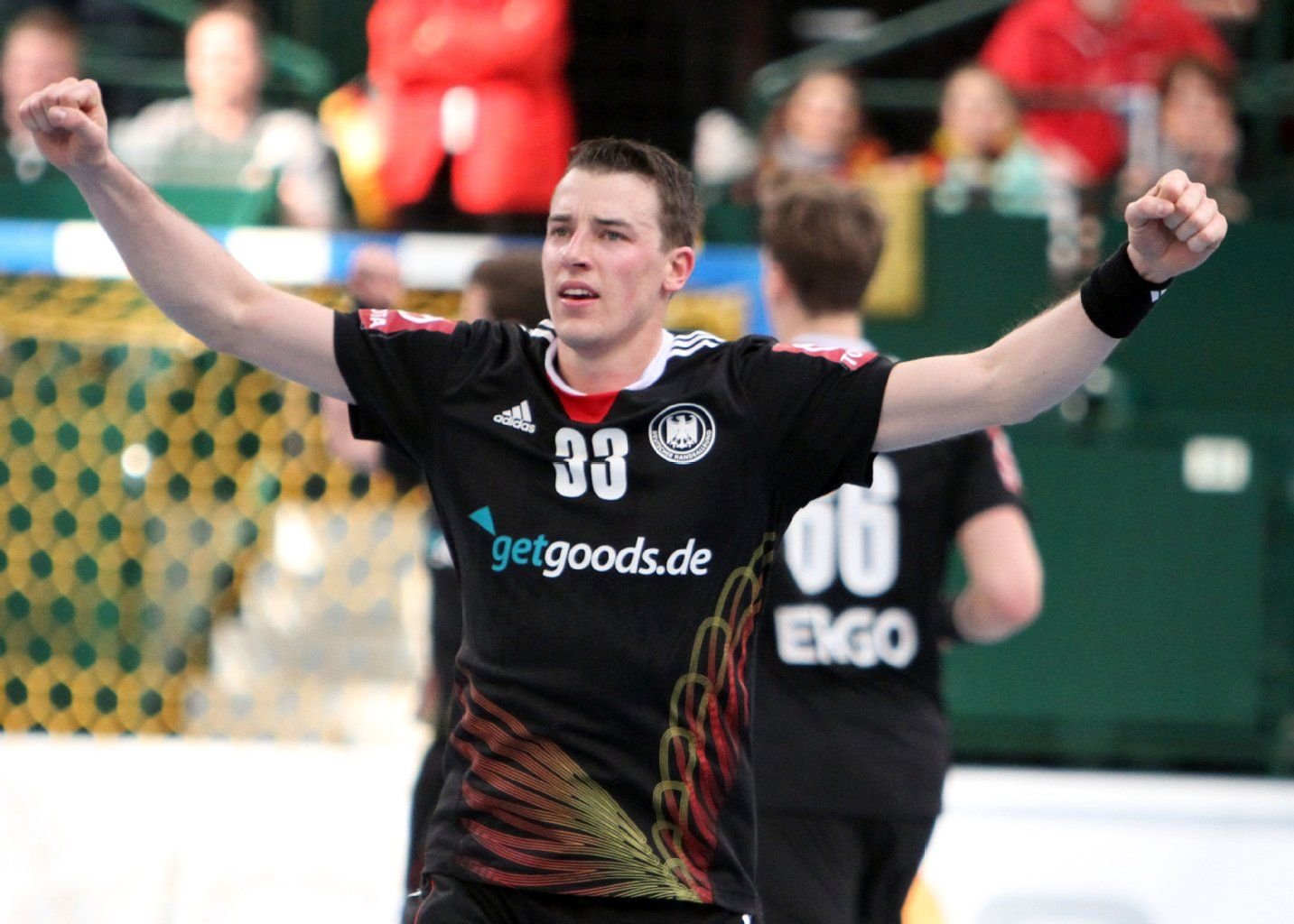 Dominik Klein jubelt über einen Treffer im Spiel gegen Tschechien.