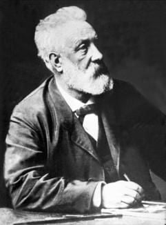 Das undatierte Archivbild zeigt den französischen Schriftsteller Jules Verne kurz vor seinem Tod. Verne wurde am 08.02.1828 in Nantes geboren und starb vor 100 Jahren am 24.03.1905. Anlässlich seines 100. Todestages widmet Frankeich dem Bestsellerautor zahlreiche Veranstaltungen, darunter die im Pariser Marinemuseum bis zum 31. August dauernde Ausstellung «Jules Verne, der Roman des Meeres». (Foto: dpa)