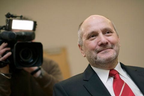 Ingolf Deubel (SPD), der ehemalige Finanzminister des Landes Rheinland-Pfalz, sitzt im Landtag in Mainz. (ARCHIVFOTO: DPA)