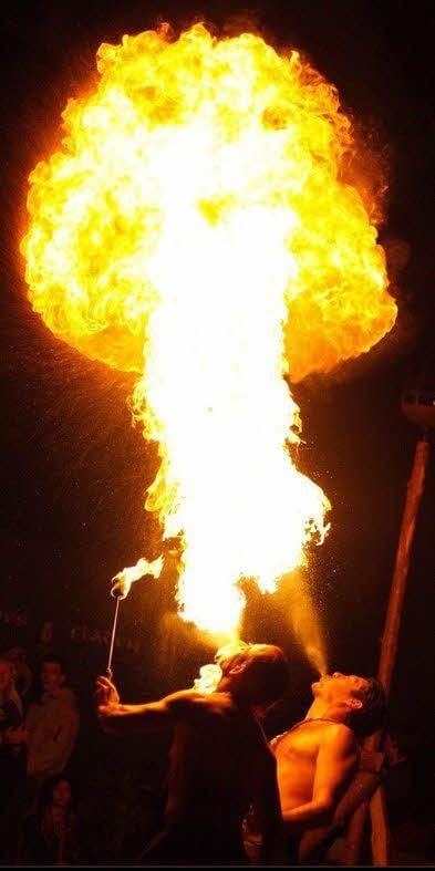 Am Dienstag wird Walpurgisnacht gefeiert.