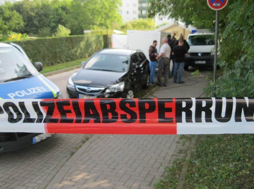 Die Gartenanlage ist weiträumig abgesperrt. Die Ermittler sind noch vor Ort.