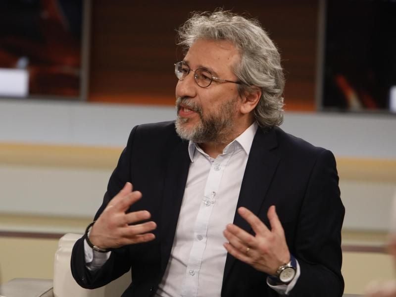 Der Journalist Can Dündar am 05.03.2017 in Berlin bei „Anne Will” Foto: Wolfgang Borrs/NDR