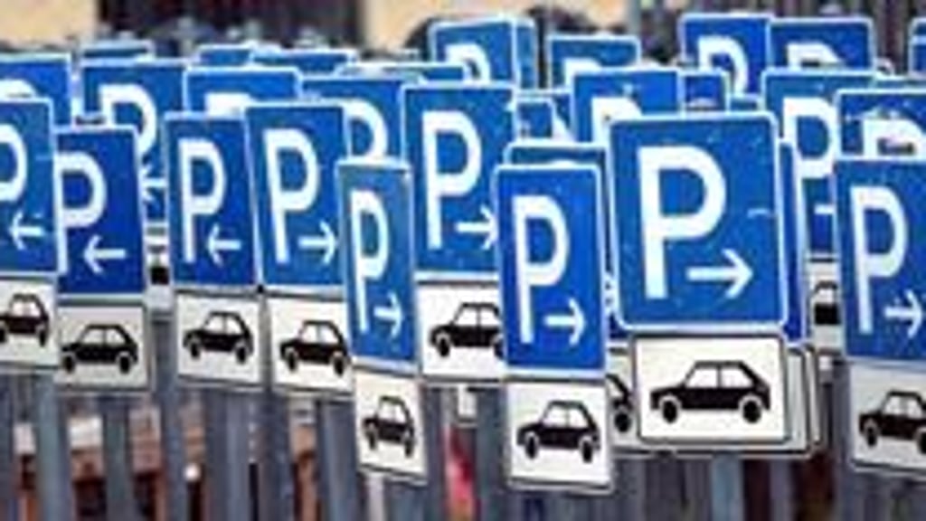 Jeder gemeldete Anwohner kann für je ein Fahrzeug einen eigenen Parkausweis  beantragen