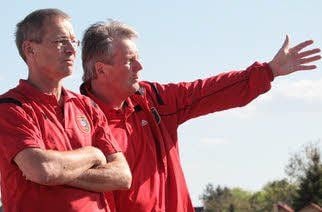 Detlef Stache (2. v. l.) und Frank Hirsch gehen künftig getrennte Wege.