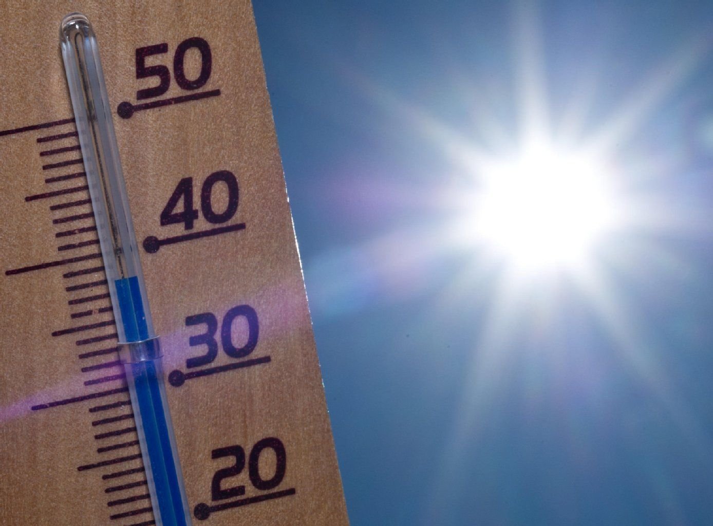 Wenn es im Sommer in der Wohnung zu heiß wird, dann ist das ein Grund für eine Mietminderung.
