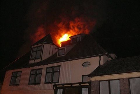 In einem Hotel im Harzort Schierke (Sachsen-Anhalt) ist in der Nacht zum 28.10.2012 ein Brand ausgebrochen. 23 Gäste wurden in Sicherheit gebracht. (FOTO: POLIZEIREVIER HARZ)