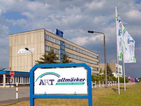 Das Stammwerk der Altmärker Kunststoff-Technik GmbH (AKT) in Gardelegen (Altmarkkreis Salzwedel) (Archivfoto vom 18.05.2011). (FOTO: ARCHIV/DPA)