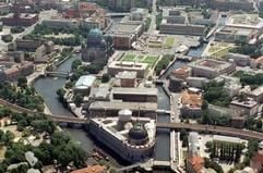 Blick auf die Museumsinsel in Berlin (Archivfoto: dpa)