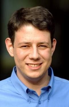 Der Vorsitzende der Jungen Union, Philipp Mißfelder, ist mit seinem Vorschlag zum Sparen an der Behandlung älterer Patienten auch in den eigenen Reihen zunächst auf harte Ablehnung gestoßen. Jetzt bekommt er aus seiner Generation Unterstützung.