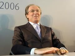 Wolfgang Reitzle, Vorstandsvorsitzender der Linde Group, präsentiert am 31. Oktober 2006 auf der Herbst-Pressekonferenz des Unternehmens in Wiesbaden die Umsatzzahlen der ersten neun Monate des Jahres 2006. Reitzle hat nach wochenlangen Spekulationen einen Wechsel an die Siemens-Vorstandsspitze ausgeschlossen. (Foto: dpa)