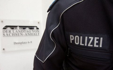 Kennzeichnungspflicht für Polizisten (FOTO: DPA/ARCHIV)