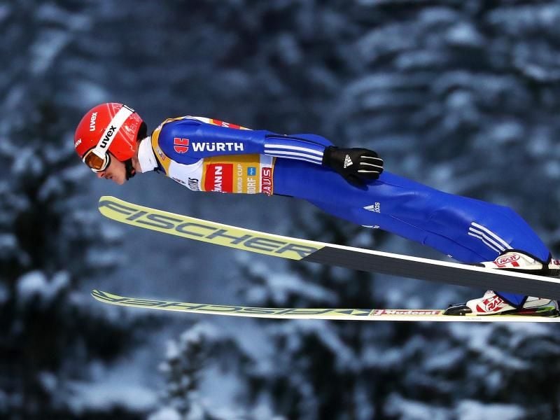 Richard Freitag hat die Qualifikation zum Auftakt der Vierschanzentournee in Oberstdorf gewonnen. Foto: Daniel Karmann