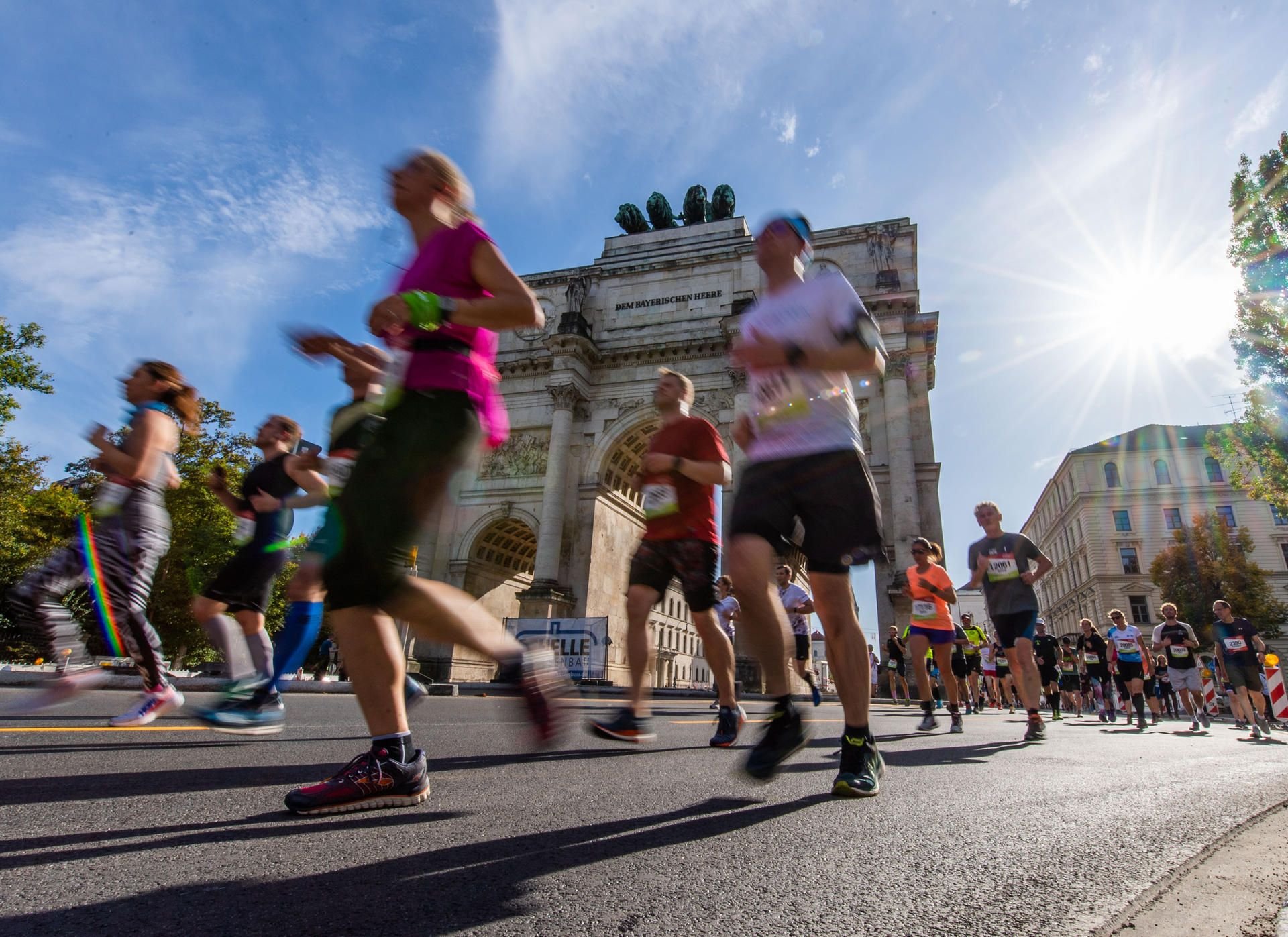 Beim München-Marathon ist ein 14-Jähriger versehentlich 42 statt 10 Kilometer gelaufen.