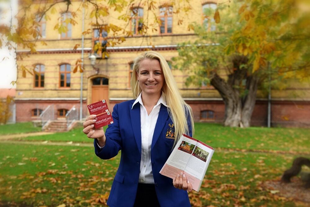 Das Rittergut Maxdorf ist Mitglied in der Welterberegion Anhalt-Dessau-Wittenberg. Jenny Klotsch verkauft auch die Welterbecard.