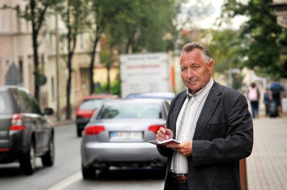 Rainer Hartenstein ist Sprecher der Bürgerinitiative, die sich gegen die B180 in der August-Bebel-Straße wendet. Doch auch er will keine Verlagerung auf eine andere Stadtstraße, sondern fordert: Bundesstraße ganz raus aus der Stadt.