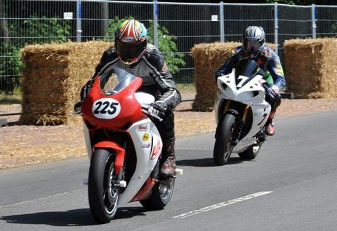 Trainingslauf auf der Halle Saale Schleife im Juli 2010 (FOTO: ANDREAS STEDTLER)