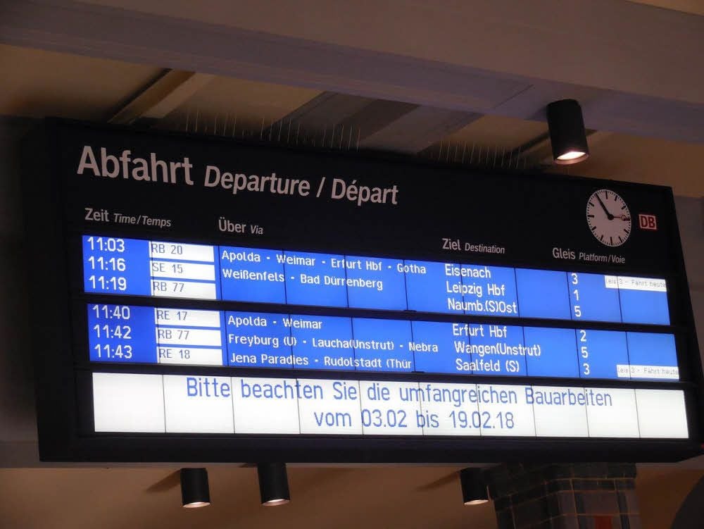 Auch in der nächsten Woche werden Pendler und Reisende auf der Strecke Großkorbetha - Naumburg mit Fahrplanänderungen und Schienenersatzverkehr konfrontiert.