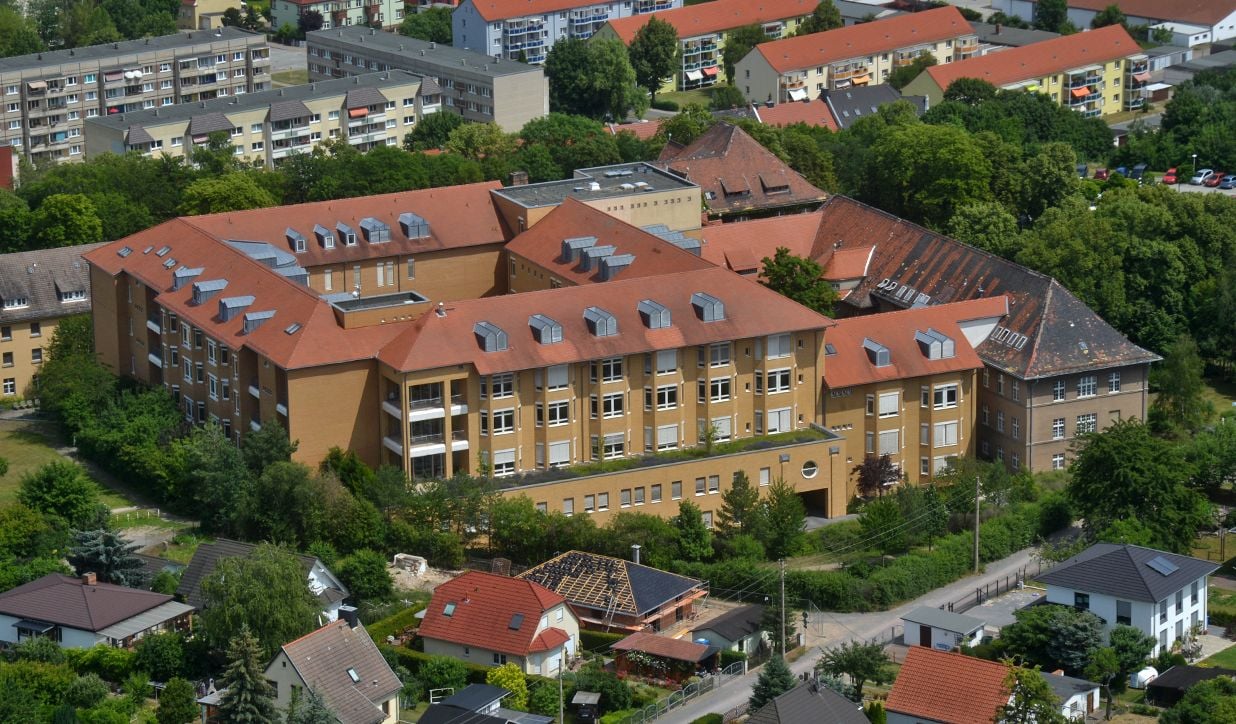 Das Ameos-Klinikum in Aschersleben.