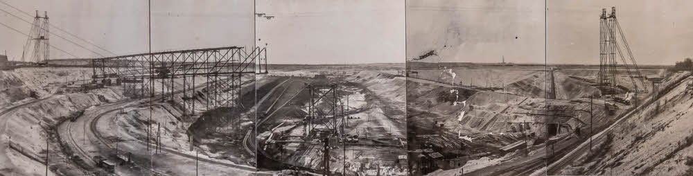 Die Bergwitzer Förderbrücke im Bau.