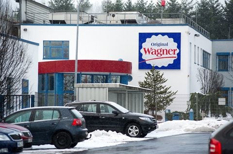 In diesem Gebäude der Wagner Tiefkühlprodukte GmbH in Nonnweiler-Otzenhausen (Saarland) werden Tiefkühl-Pizzen produziert. (FOTO: DPA)