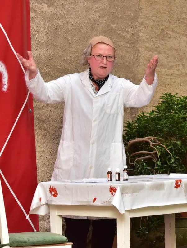 Gisela Reimann als Liesl Karlstadt.