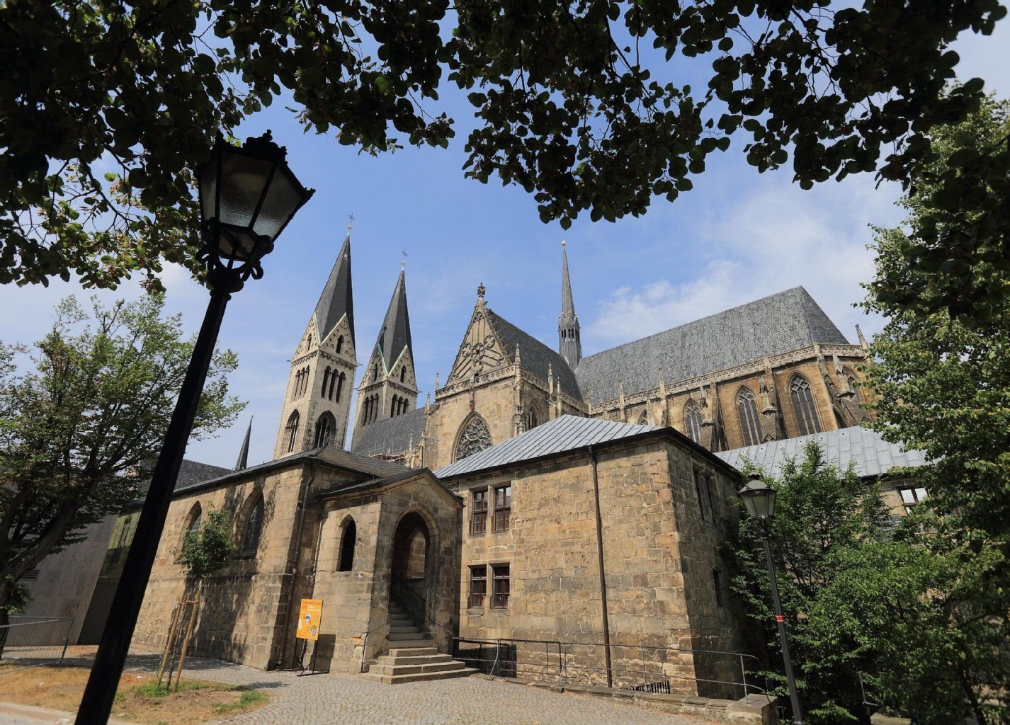 Der Dom "Sankt Sixtus und Stephanus" in Halberstadt