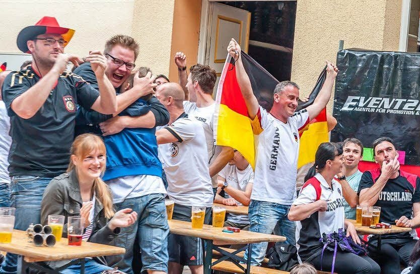 Im Wittenberger Bowling-Park herrschte beim 4:0-Sieg gegen Portugal eine tolle Stimmung.