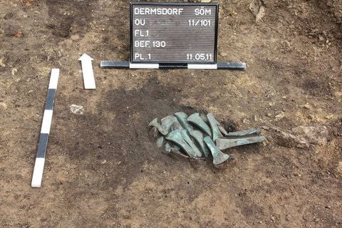 Der Fund der 3.800 Jahre alten Stücke wird als Glücksfall des Jahres angesehen. (FOTO: DPA)