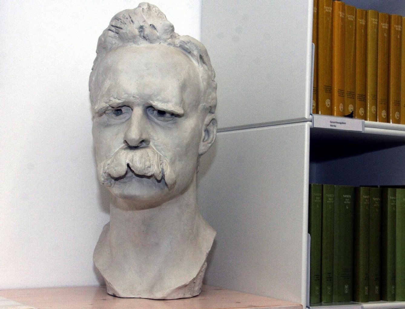 Jahrzehntelang galt die Gipsbüste des Philosophen Friedrich Nietzsche aus der Werkstatt Max Klingers als verschollen.