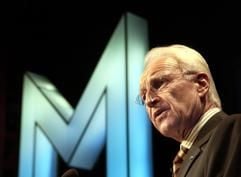 Bayerns Ministerpräsident Edmund Stoiber eröffnet am Mittwoch (20.10.2004) auf dem Münchner Messegelände die Medientage München 2004 (bis 22.10.2004). (Foto: dpa)