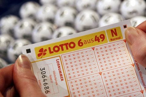 Die Lottogesellschaft Sachsen-Anhalts hat gut eine Million Euro für gemeinnützige Zwecke im Land freigegeben. (ARCHIVFOTO: DPA)