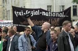 Neonazis auf einer Demonstration in Leipzig (Foto: MZ-Archiv)