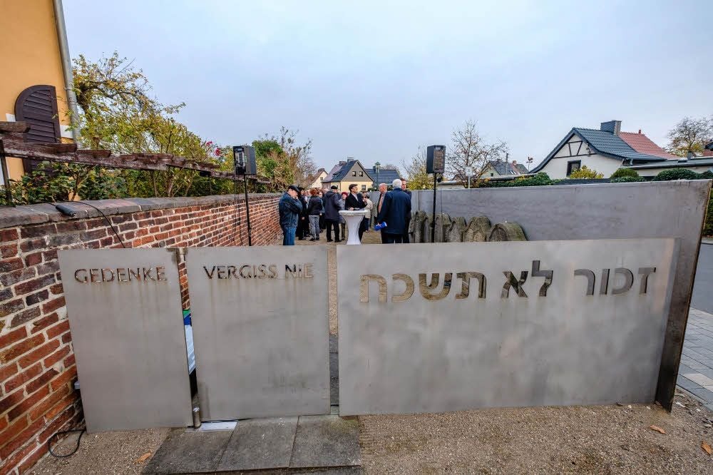 Die Gedenkstätte am Jüdischen Friedhof in Wörlitz wurde im Jahr 2010 eingeweiht.