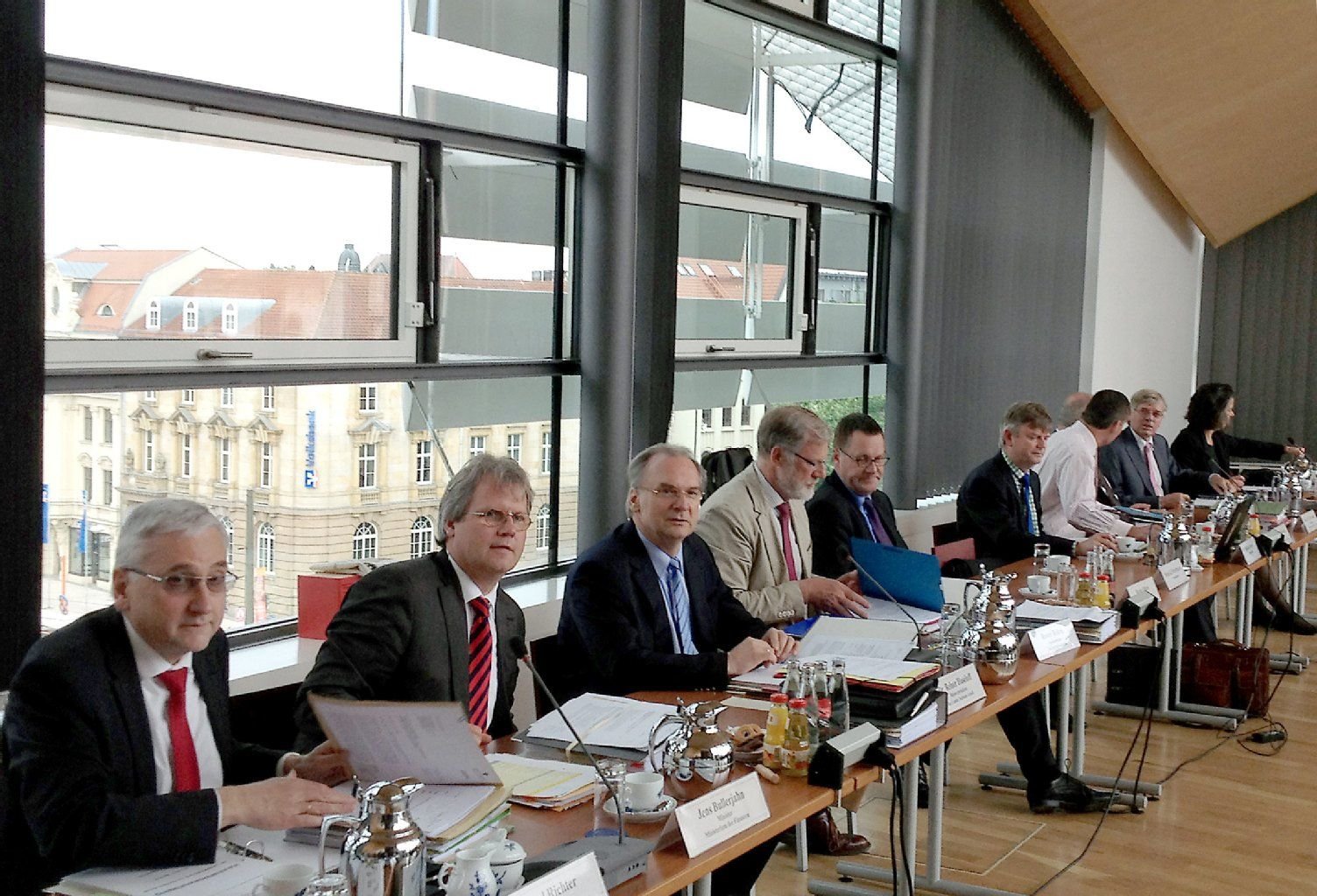 SachsenAnhalt SachsenAnhalt Wer soll das alles zahlen?