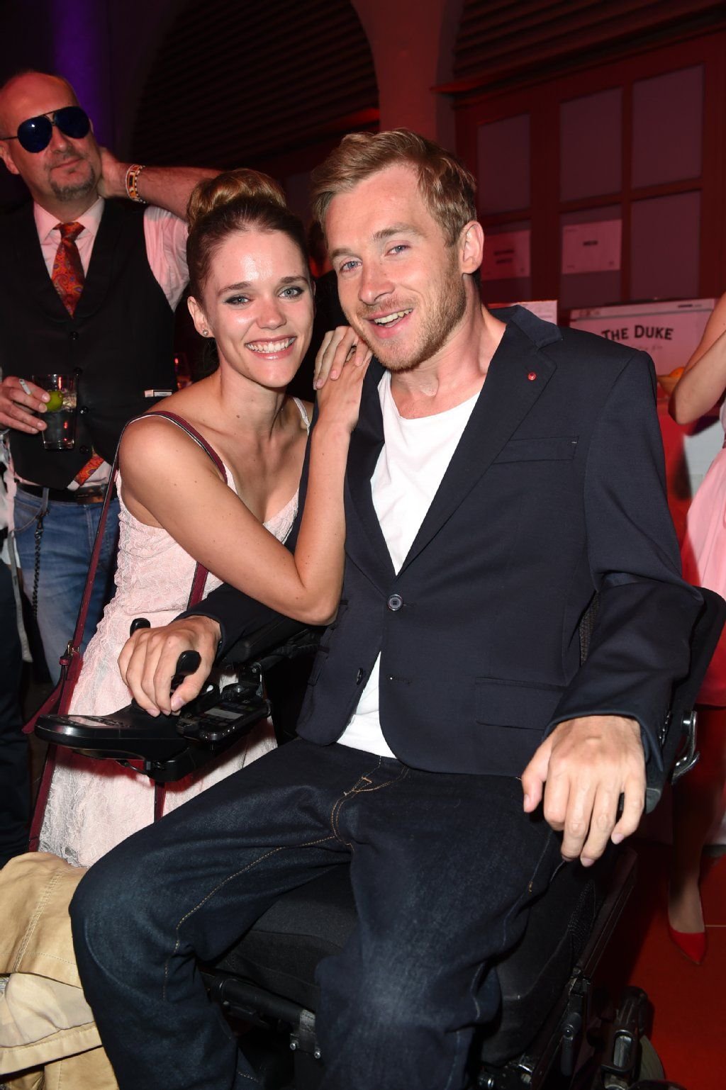 Samuel Koch mit seiner künftigen Frau, Sarah Elena Timpe.