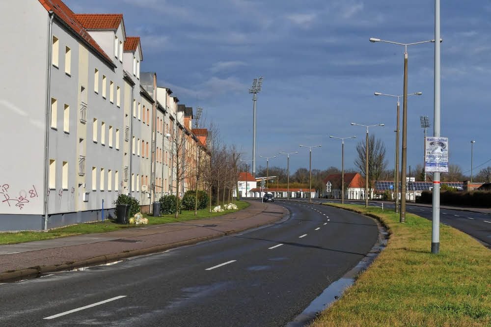 Ein Teil der Ludwigshafener Straße ist in Helmut-Kohl-Straße umbenannt worden.