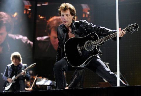 Die US-Rockband Bon Jovi kommt nächstes Jahr für vier Open-Air-Konzerte nach Deutschland. (FOTO: DPA)